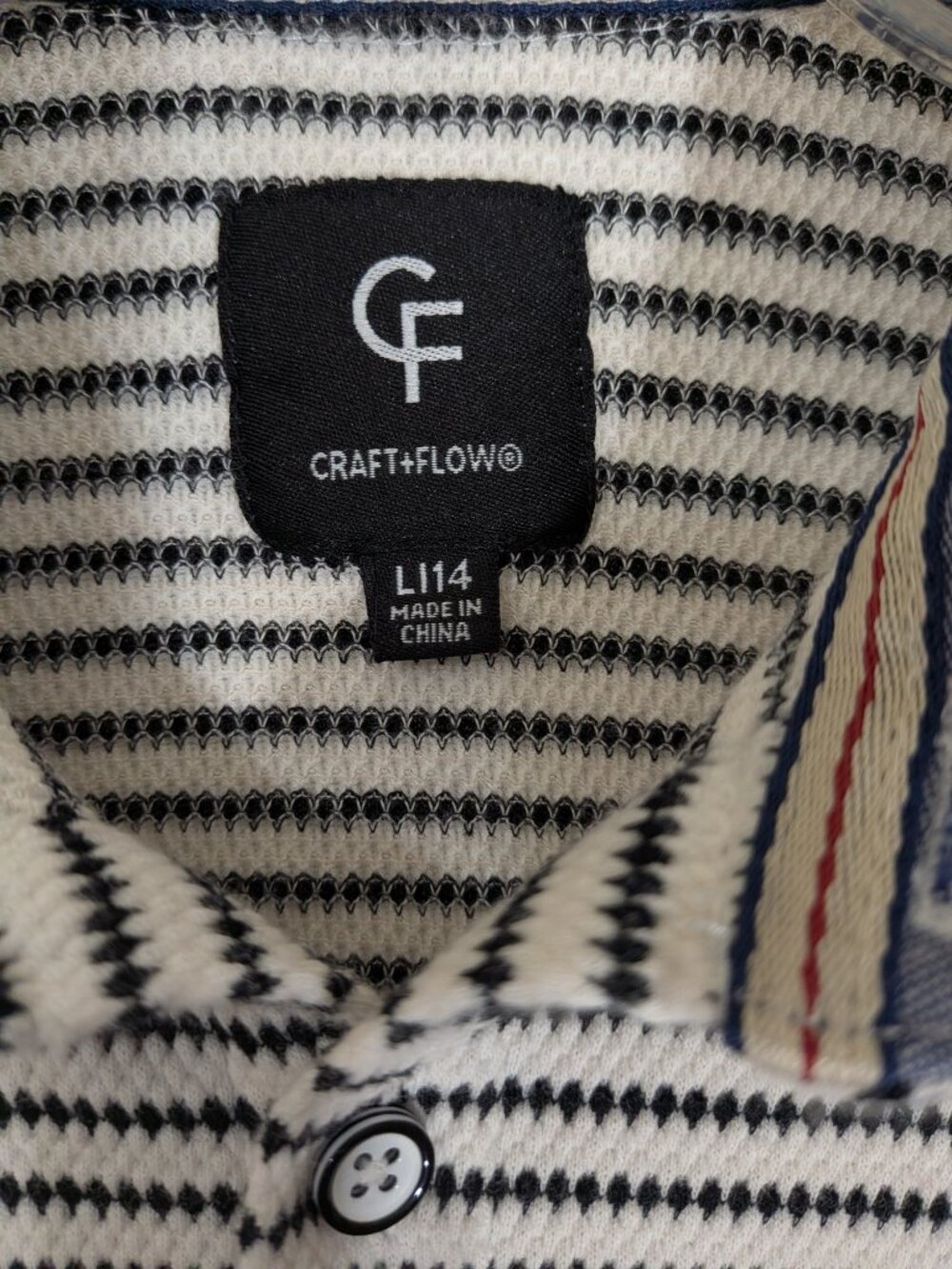 Men's Reto Button Down - Picture 3 of 7